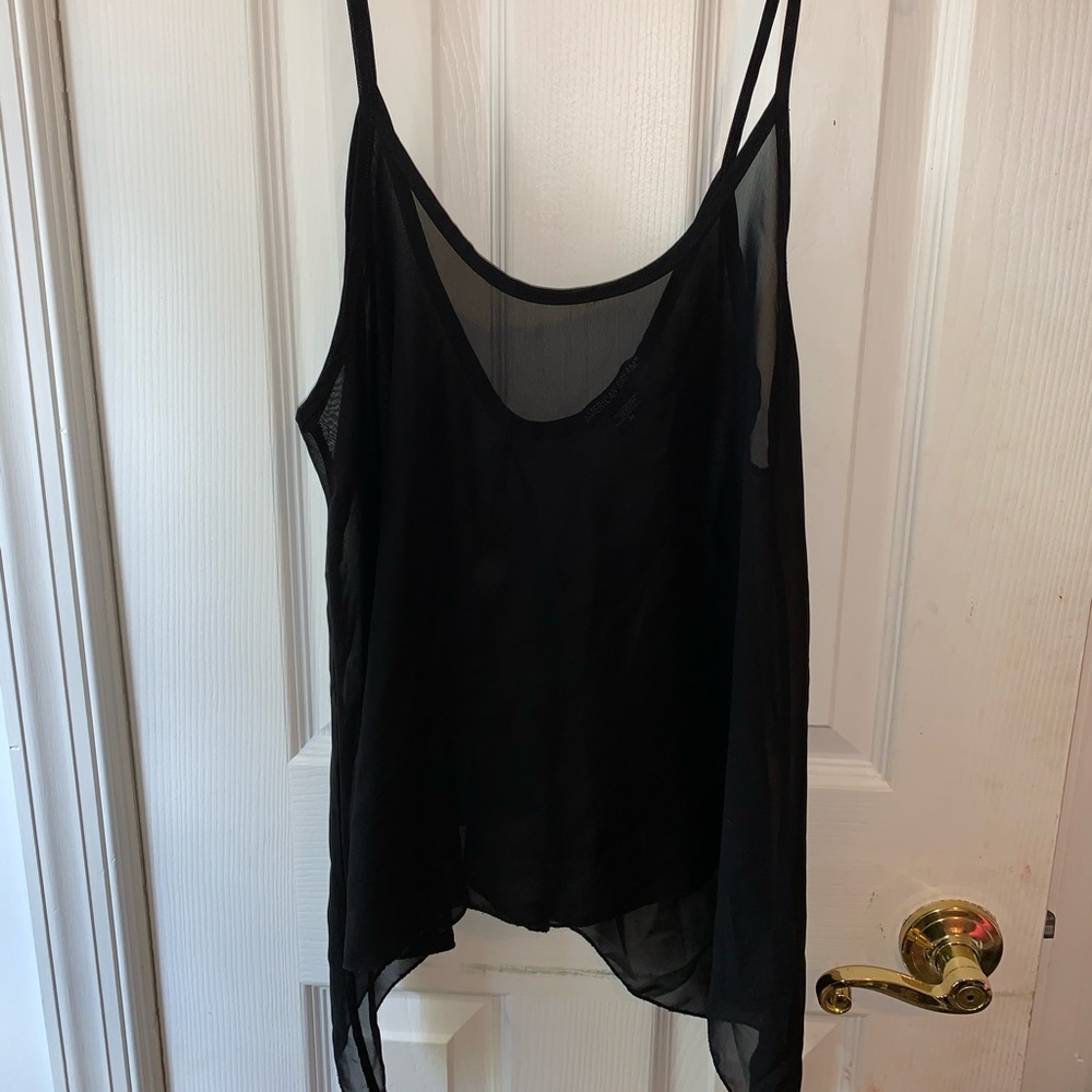 See through flowy tank